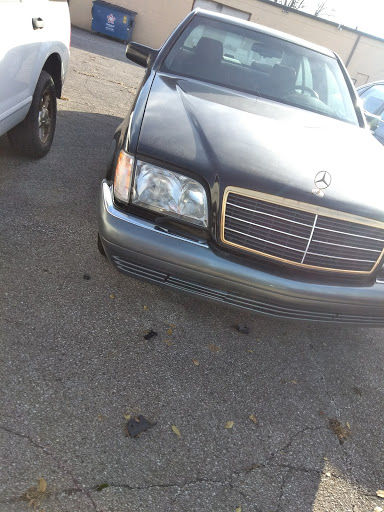 Auto Body Shop «Williamson Body Shop», reviews and photos, 4022 E 26th St, Indianapolis, IN 46218, USA