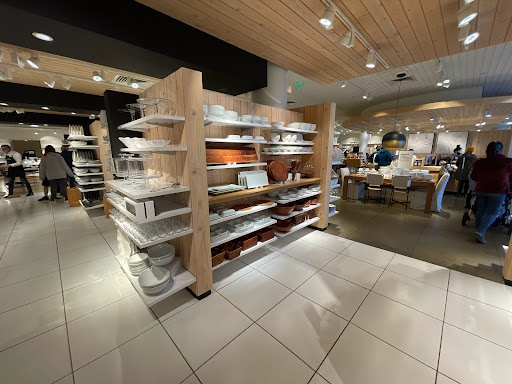 Furniture Store «Crate and Barrel», reviews and photos, 2680 NE 49th St, Seattle, WA 98105, USA