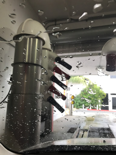 Car Wash «Cruizers Express Car Wash», reviews and photos, 1725 S Brookhurst St, Anaheim, CA 92804, USA