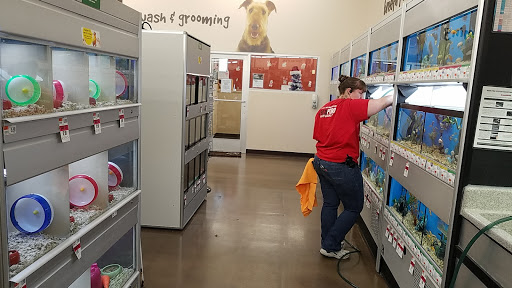 Pet Supply Store «Pet Supplies Plus», reviews and photos, 9500 Dorchester Rd #350, Summerville, SC 29485, USA