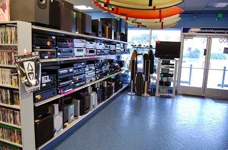 Pawn Shop «Beachside Pawn & Jewelry», reviews and photos, 800 E Eau Gallie Blvd, Melbourne, FL 32937, USA