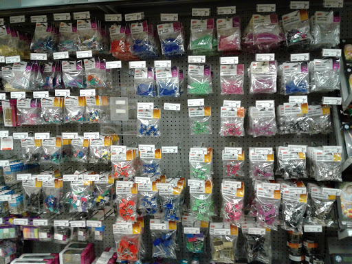 Office Supply Store «Staples», reviews and photos, 250 E Sepulveda Blvd, Carson, CA 90745, USA