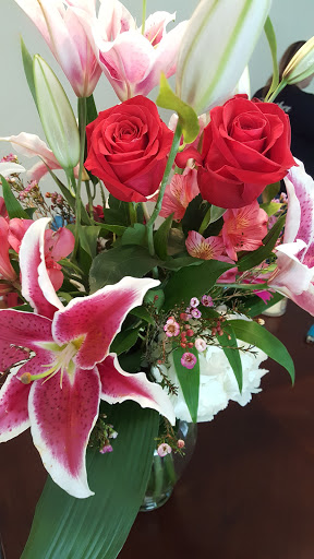 Florist «Lewis Florist», reviews and photos, 147 US-45, Grayslake, IL 60030, USA