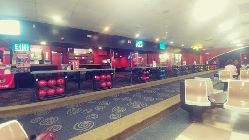 Bowling Alley «AMF Centereach Lanes», reviews and photos, 40 Horseblock Rd, Centereach, NY 11720, USA