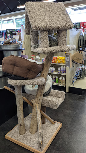 Pet Supply Store «Pet Pros», reviews and photos, 13402 Bothell Everett Hwy, Mill Creek, WA 98012, USA