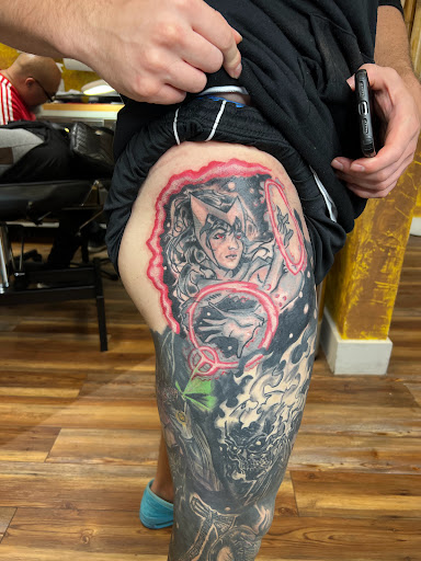 Tattoo Shop «Scratch The Surface Tattoo», reviews and photos, 6550 International Dr #111, Orlando, FL 32819, USA