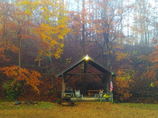 Cabin Rental Agency «Dixieland Cabins», reviews and photos, 1613 Donelson Pkwy, Dover, TN 37058, USA