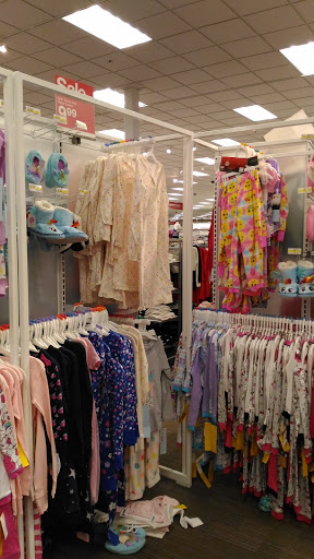 Department Store «Target», reviews and photos, 1800 W Empire Ave, Burbank, CA 91504, USA