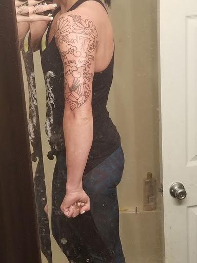 Tattoo Shop «Yellow Rose Tattoo Club», reviews and photos, 508 E Mountain St, Kernersville, NC 27284, USA