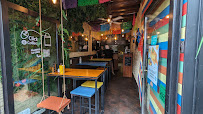Atmosphère du Restaurant de tacos Take Otac - Pantheon à Paris - n°2