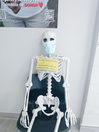 Department of Motor Vehicles «EZ Title & Registration», reviews and photos