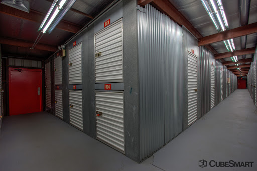 Self-Storage Facility «CubeSmart Self Storage», reviews and photos, 1750 Busse Rd, Elk Grove Village, IL 60007, USA