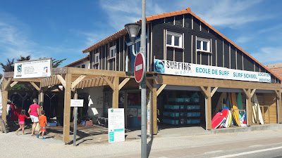 Surfing Medoc à Hourtin