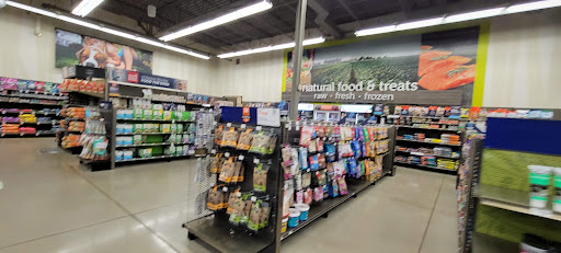 Pet Supply Store «Petco Animal Supplies», reviews and photos, 859 Kings Creek Dr, Tupelo, MS 38804, USA