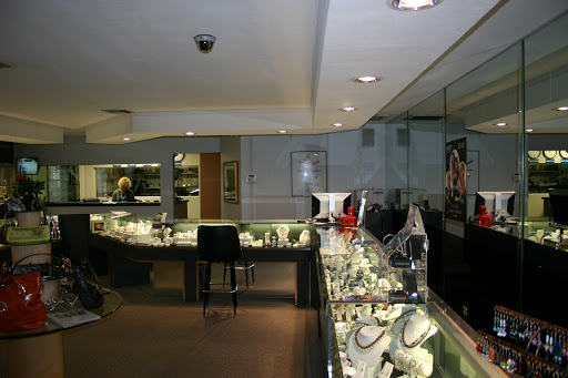 Jewelry Store «Awesome Jewelry», reviews and photos, 6305 S Dale Mabry Hwy, Tampa, FL 33611, USA