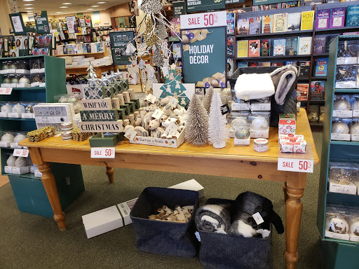 Book Store «Barnes & Noble», reviews and photos, 5380 US-14, Crystal Lake, IL 60014, USA