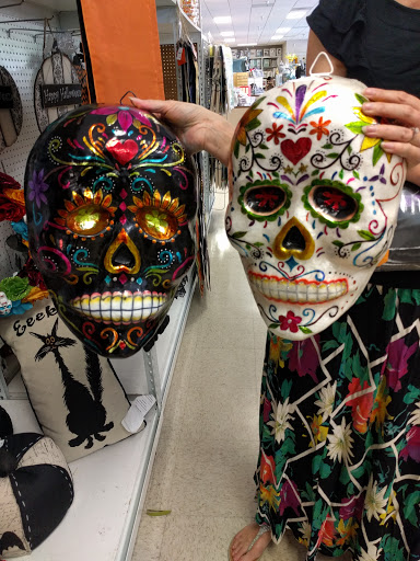 Home Goods Store «Tuesday Morning», reviews and photos, 3170 Santa Rita Rd, Pleasanton, CA 94566, USA