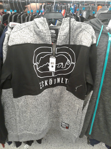 Clothing Store «Ross Dress for Less», reviews and photos, 909 N Landing Way, Renton, WA 98057, USA