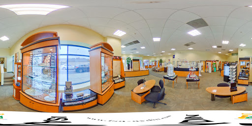 Optician «Main Eye Glass Center», reviews and photos, 1 N Washington Ave, Bergenfield, NJ 07621, USA