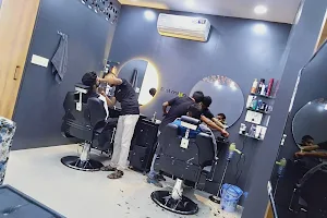 Dalmiya Hair & Beauty Saloon image