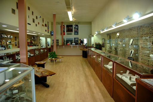 Wholesale Jeweler «Downtown Goldsmith», reviews and photos, 139 N Woodland Blvd, DeLand, FL 32720, USA