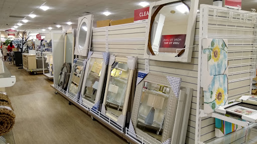 Department Store «HomeGoods», reviews and photos, 43 Woodbridge Center Dr, Woodbridge, NJ 07095, USA