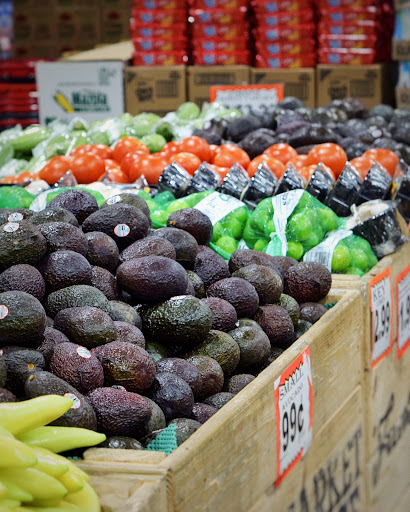 Grocery Store «Fresh Market Place», reviews and photos, 2600 N Central Ave, Chicago, IL 60639, USA