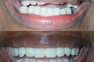 Singer Dental image
