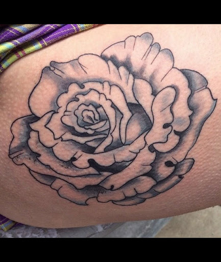 Tattoo Shop «TigerLily Tattoo», reviews and photos, 4620 NE Sandy Blvd, Portland, OR 97213, USA