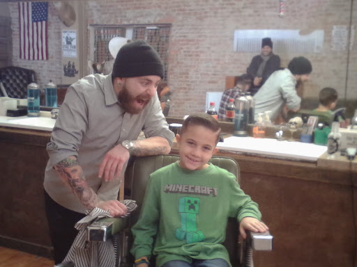 Barber Shop «Old Familiar Barber Shop, LLC», reviews and photos, 116 Parsons Ave, Columbus, OH 43205, USA