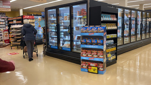 Grocery Store «Star Market», reviews and photos, 1070 Lexington St, Waltham, MA 02452, USA