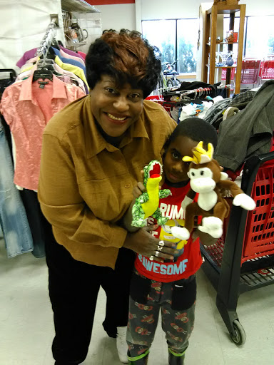 Thrift Store «The Salvation Army Family Store & Donation Center», reviews and photos, 5875 Middlebelt Rd, Romulus, MI 48174, USA