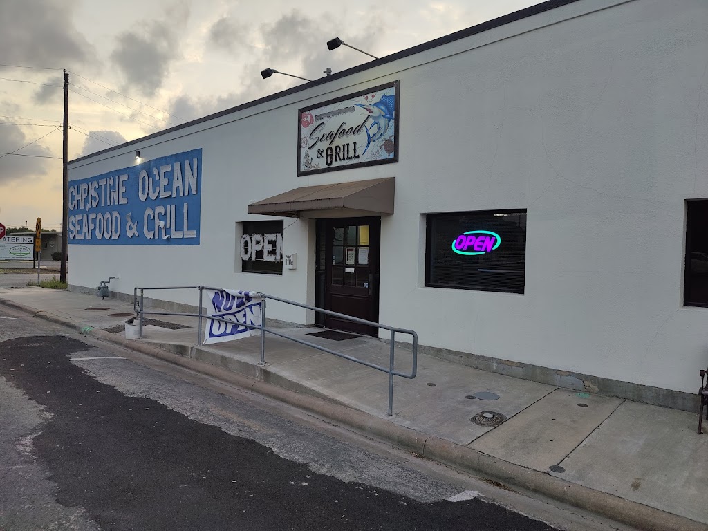Christine’s Seafood 77437