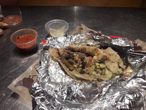 Mexican Restaurant «Chipotle Mexican Grill», reviews and photos, 895 N Academy Blvd, Colorado Springs, CO 80909, USA