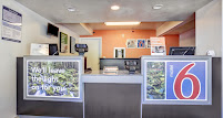 Motel 6 Medford, OR - Photo 7 - Car repair in Medford, OR, Medford