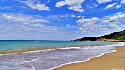 Fotografie cu Tamanart Beach sprijinit de stânci