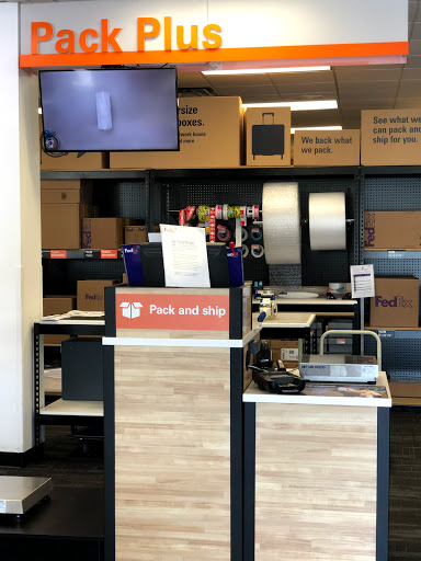 Print Shop «FedEx Office Print & Ship Center», reviews and photos, 604 W Schrock Rd, Westerville, OH 43081, USA