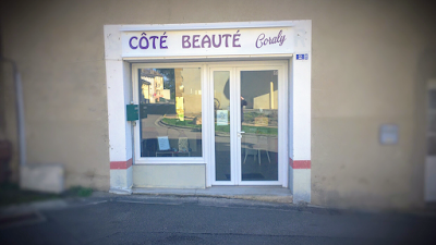 Côté Beauté Coraly à Chauffailles