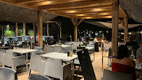 Atmosphère du Restaurant français L'acciaro plage à Porto-Vecchio - n°8