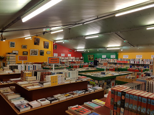 Librairie de livres d'occasion DTR Bouquinerie Quévreville-la-Poterie