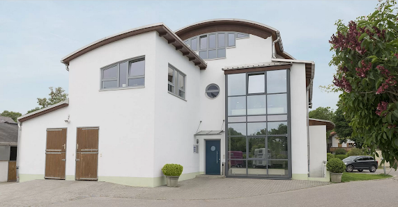 Tierklinik Starnberg - Pferdezentrum Truhenseeweg 8, 82319 Starnberg, Deutschland