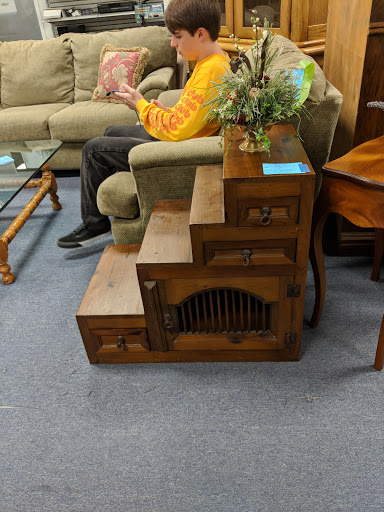 Thrift Store «Christian Family Care Thrift Store», reviews and photos, 3121 E Greenway Rd, Phoenix, AZ 85032, USA