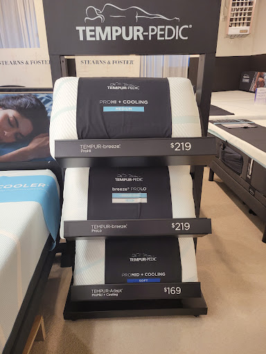 Furniture Store «Fenton Home Furnishings», reviews and photos, 1136 N Leroy St, Fenton, MI 48430, USA