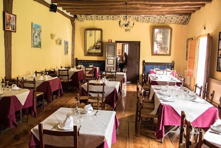 Bar Restaurante Casa Rural Casino de Munilla C. Roberto Enciso, 8, 26586 Munilla, La Rioja, España