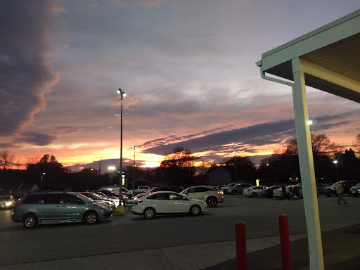 Grocery Store «Karns Foods», reviews and photos, 413 Forge Rd, Boiling Springs, PA 17007, USA