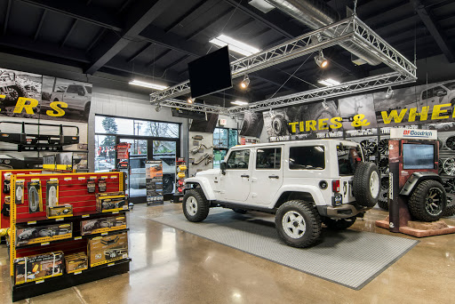 Truck Accessories Store «4 Wheel Parts - Portland - South Tabor», reviews and photos, 2700 SE 82nd Ave, Portland, OR 97266, USA