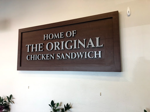 Fast Food Restaurant «Chick-fil-A», reviews and photos, 7676 Campus View Dr, West Jordan, UT 84084, USA