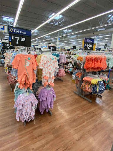 Department Store «Walmart Supercenter», reviews and photos, 2801 Commerce Dr, Coralville, IA 52241, USA