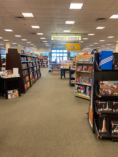 Book Store «Barnes & Noble», reviews and photos, 5301 Belt Line Rd #118, Dallas, TX 75254, USA