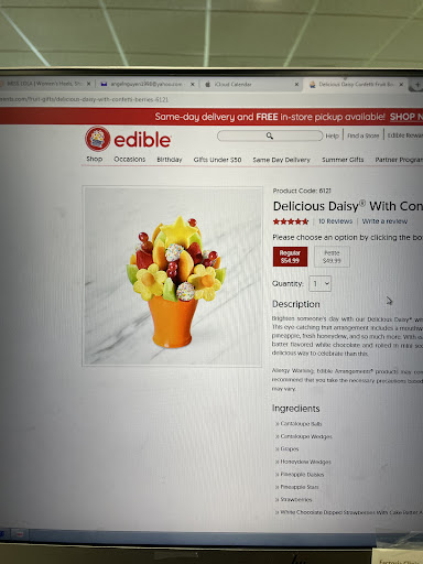 Gift Shop «Edible Arrangements», reviews and photos, 9745 NE 119th Way, Kirkland, WA 98034, USA